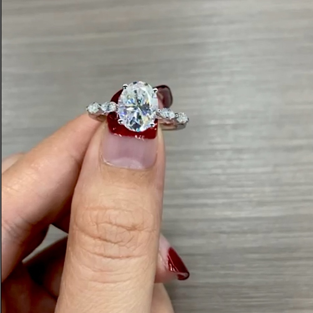 Ring 3 Carat Oval Diamond 14k